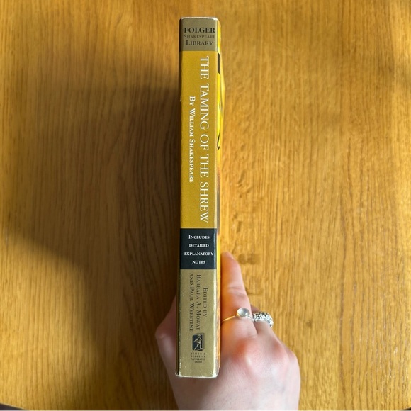 The Taming of the Shrew Paperback Book - Picture 3 of 6